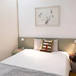 Essence By Minhos Guest *